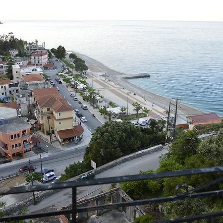 Апартаменты Poros Highest Hill & Sea View! Экстерьер фото